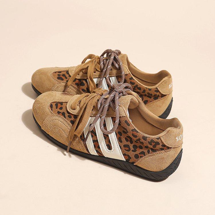 

Zhang Linghe same thick-soled track formula racing shoes 2025 new thin-soled red German training shoes women s shoes 40 коричневый