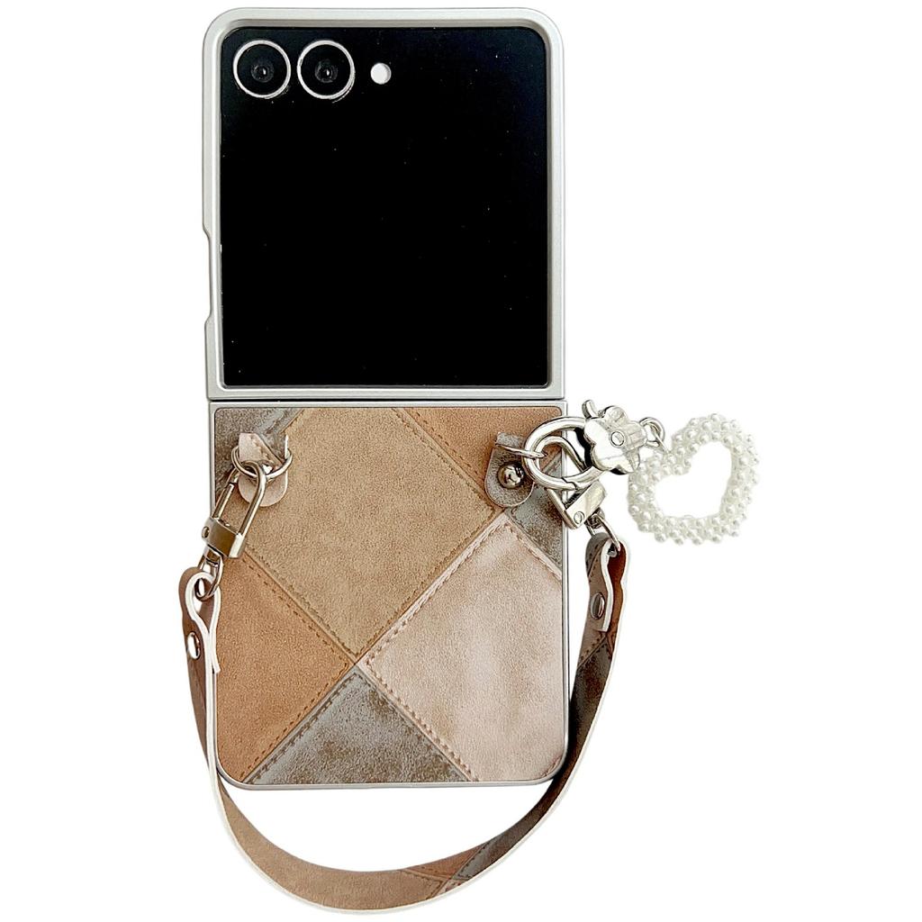 For Samsung Galaxy Z Flip7 5G Case Retro Rhombus PU+PC Phone Cover with Love Pendant and Strap