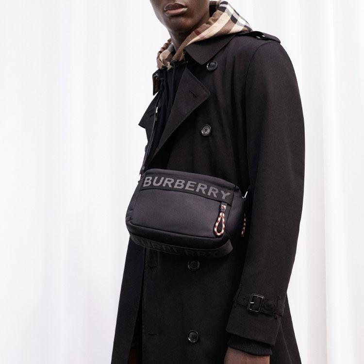 Burberry FW21 Unisex 80450041