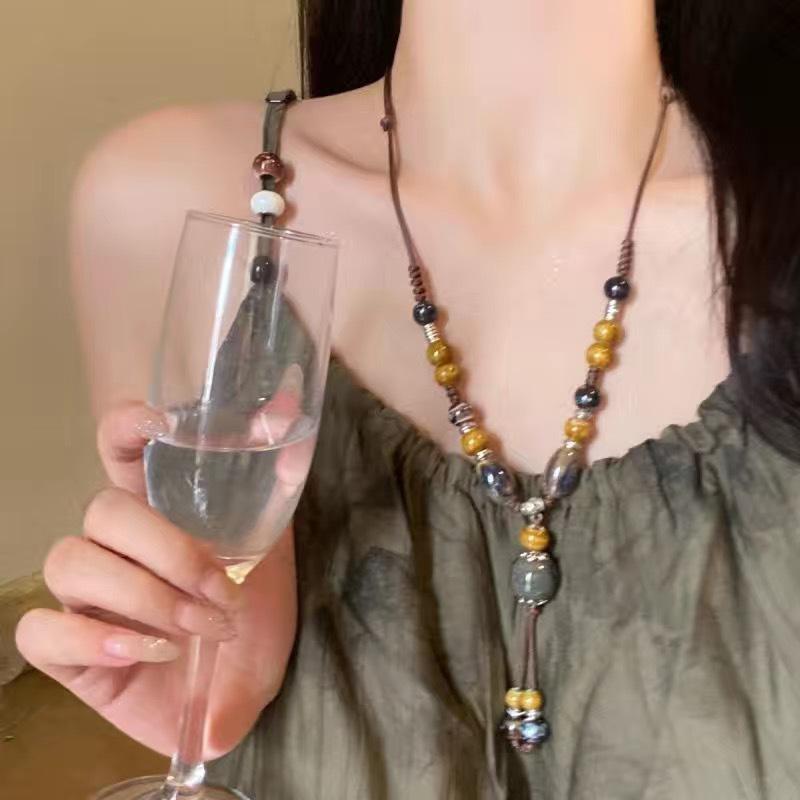 Barevný keramický náhrdelník Boho styl Ručně vyrobený Nastavitelný náhrdelník Jednoduchý tkaný provázkový keramický náhrdelník
