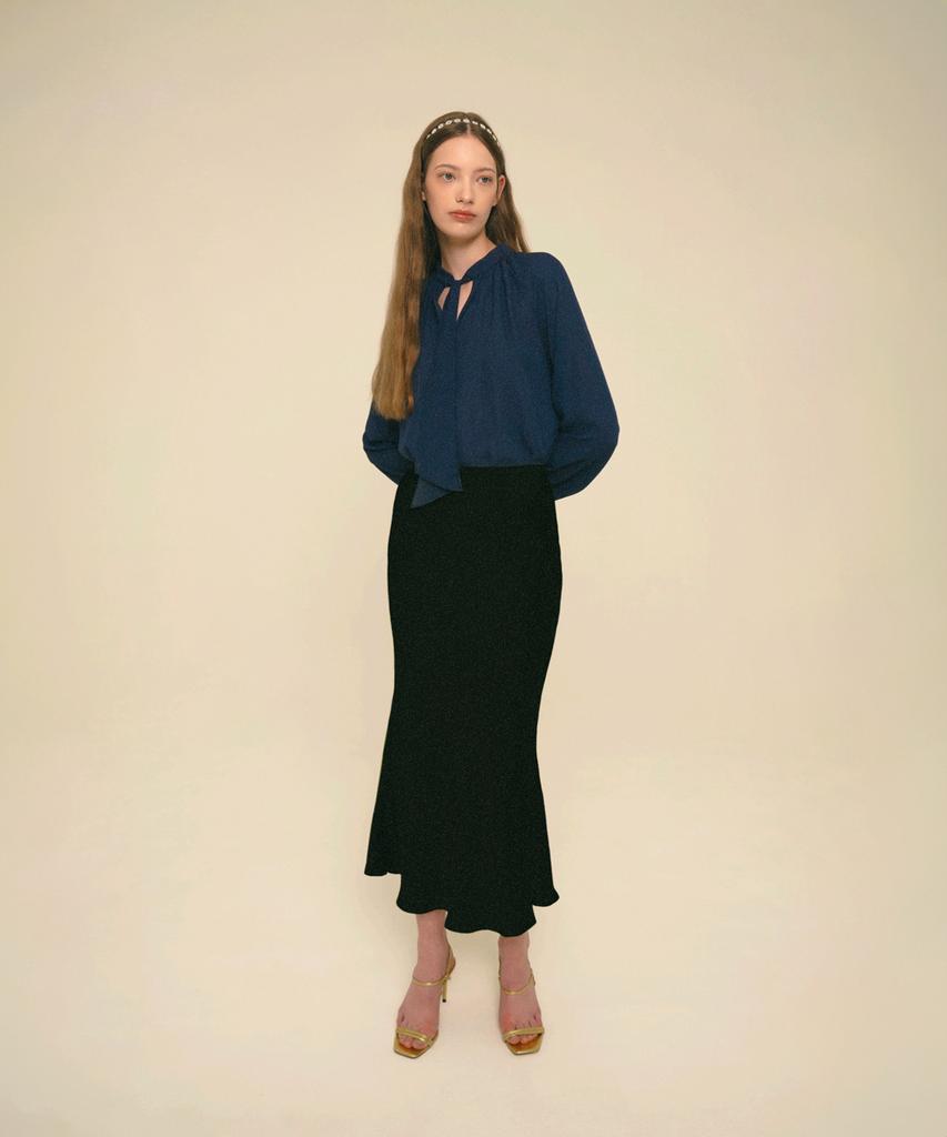 Aiseugadeuneiogongpal Mermaid Maxi Satin Skirt_Black