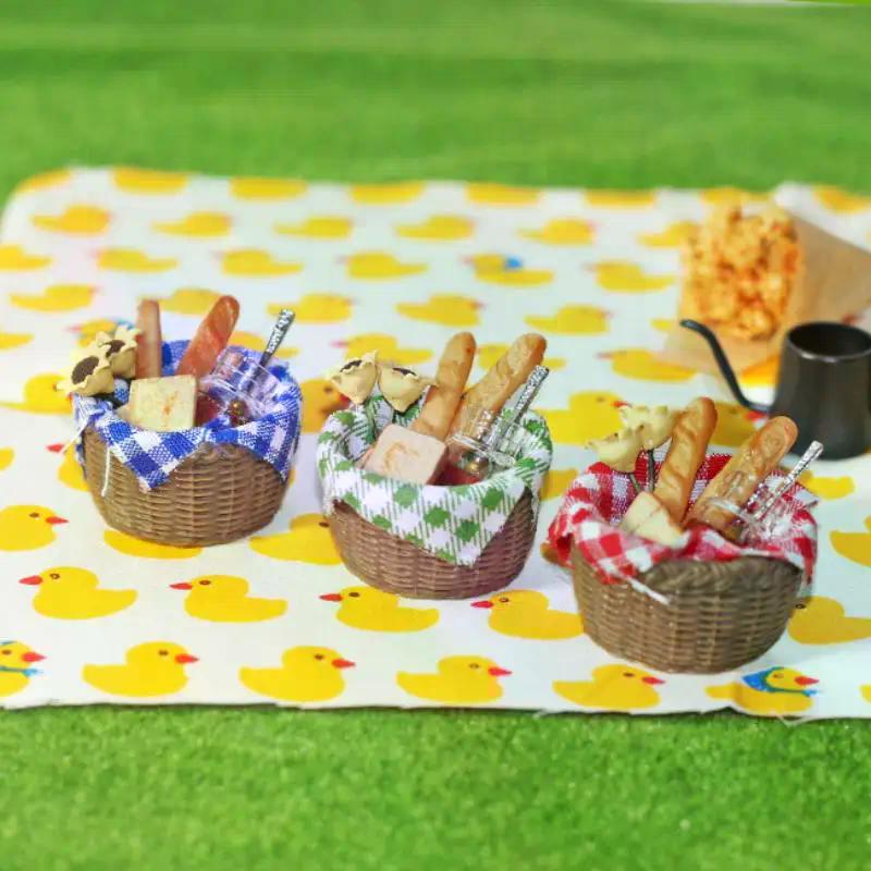 1 Set Play Kitchen Food Toy Cute Mini 1/6 Scale Miniature Dollhouse DIY Honey Bread Basket Model For Doll Accessories