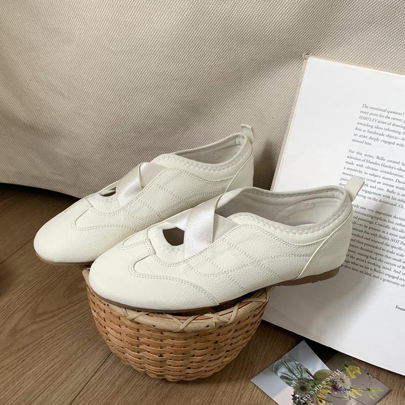 Fashion SUOJIALUN 2025 Autumn New Brand Women Flat Shoes Fashion Red Round Toe Slip On Sneaker Soft Flat Heel Casual Dress Mary Jane Sho