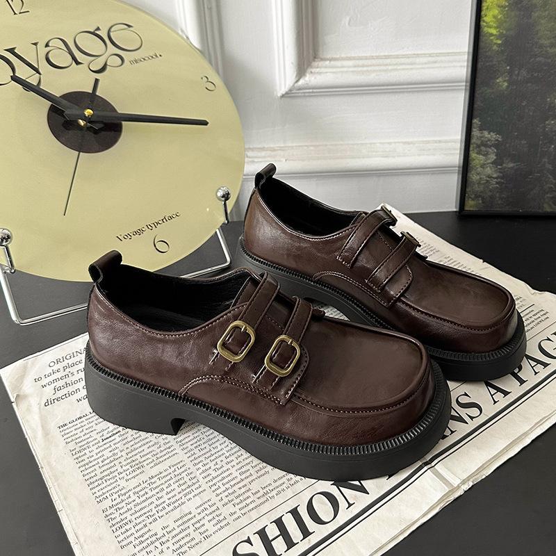 

Маленькие кожаные туфли женские в британском стиле 2025 осень и зима новые универсальные лоферы на платформе на одном ремешке Мэри Джейн одинарные туфли 40 коричневый