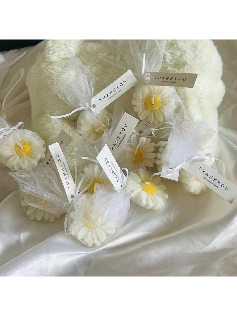 Daisy Shaped Candles Set - Wedding Favors Gift Basket, Bridal Shower Decor, Scented Soy Wax for Home Fragrance, Minimalist