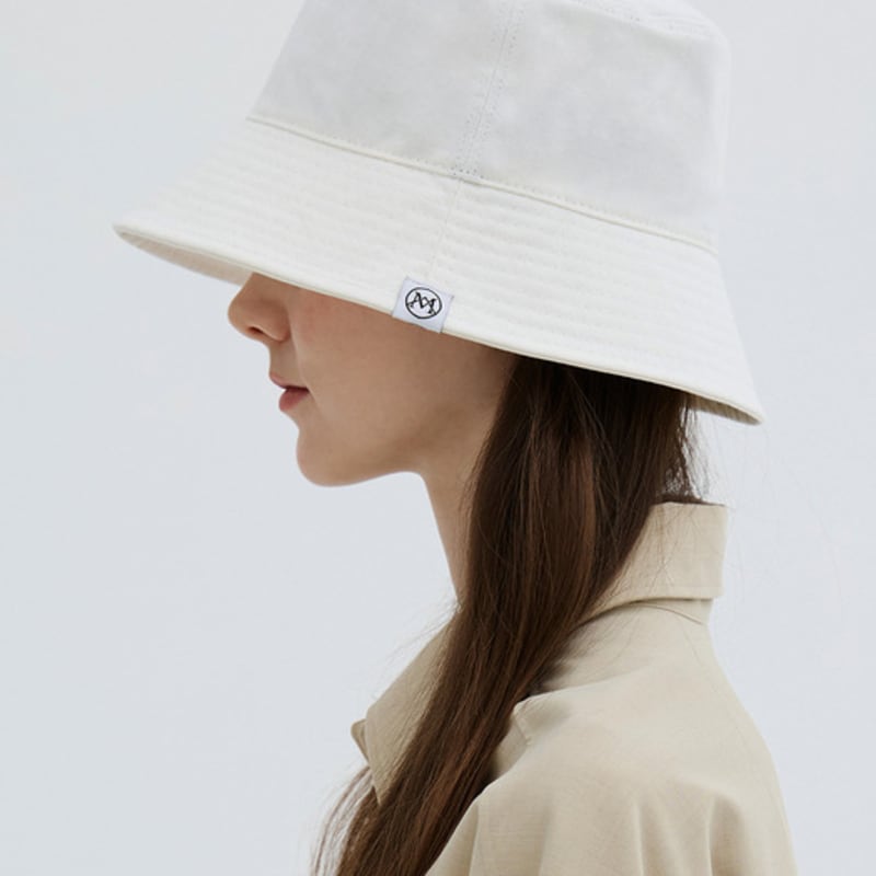 

MINETI Маленькая классическая этикетка Елочка Панама F 10825 MT 54cm small head only Black