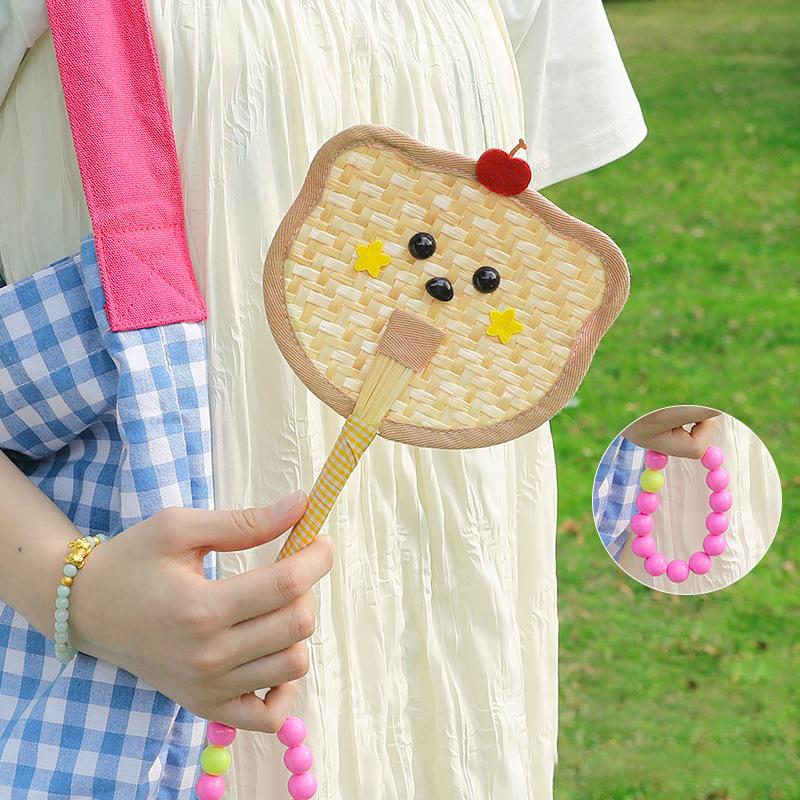 Handheld Bear Grass Powder Fan Pure Handmade Weave Small Red Book Net Red Photography Prop Yellow Cat Fan Summer Cooling Accesso