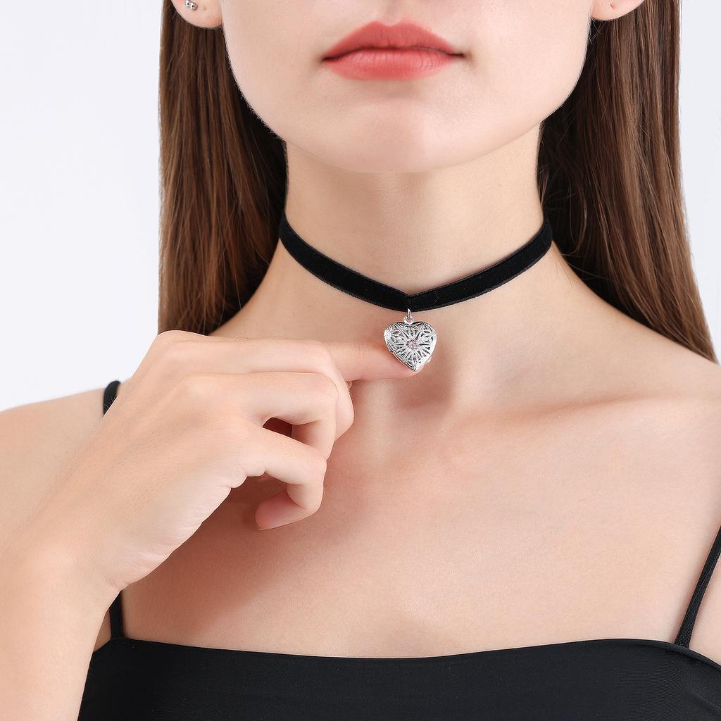 Jewelry Simple Neck Chain Black Ribbon Open Lid Diamond Love Necklace Female Beauty Necklace