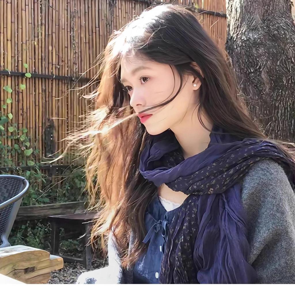 Crinkled Cotton Linen Silk Scarf: Colorblock, Warm, Fashionable for Spring & Autumn, Versatile High-End Neck Warmer