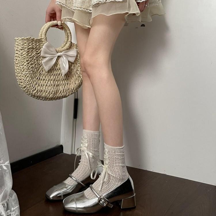 [Armano] Silberner französischer mittlerer Absatz mit leichtem Ausschnitt und Rock, sanfte Abendsingle-Schuhe mit dickem Absatz Ballett JK kleine Lederschuhe