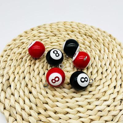 Kreatives 8-Ball-Ornament aus Harz: Handgefertigter Schlüsselanhänger & Anhänger
