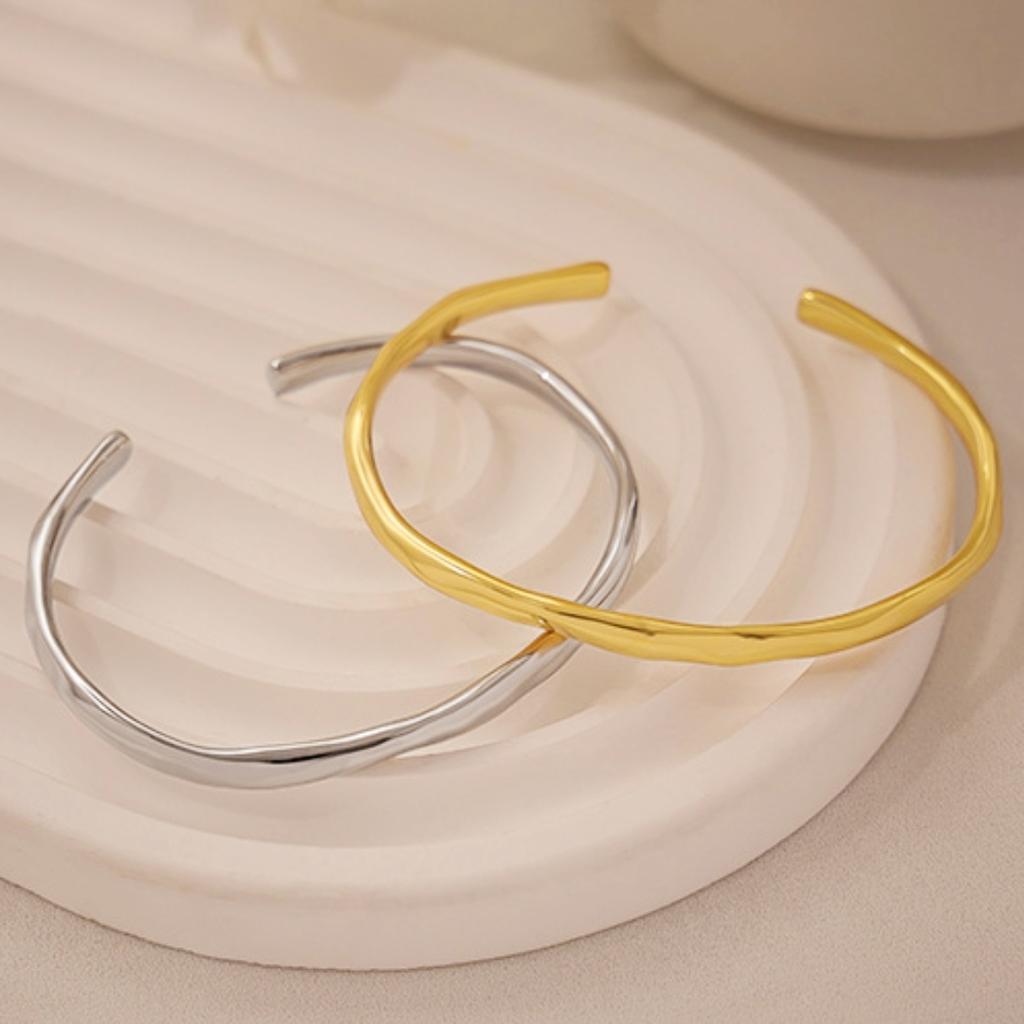 Htpwe Stainless Steel Irregular Möbius Ring Glossy Lava Bracelet Women 18k Gold Couple Holiday Gift Bracelet Party Daily Zircon