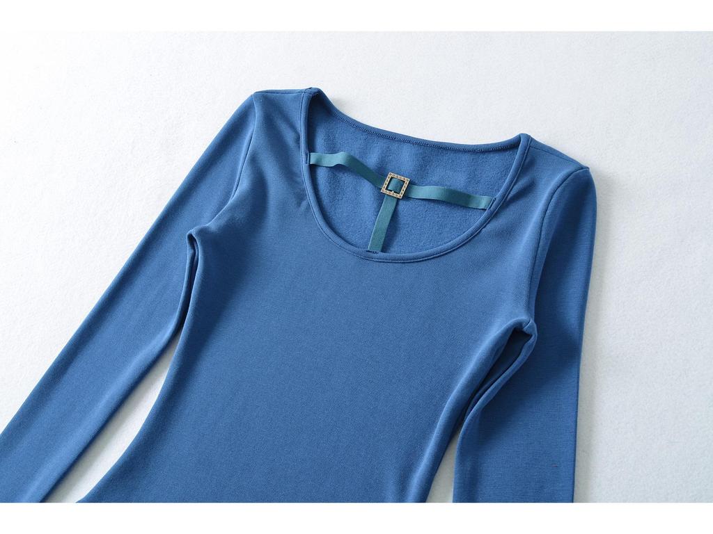Spicy Girl Diamond Buckle Hollow U-Neck Plus Velvet Long-Sleeved Slim-Fit Top for Women - Stylish for Spring, Autumn & Winter