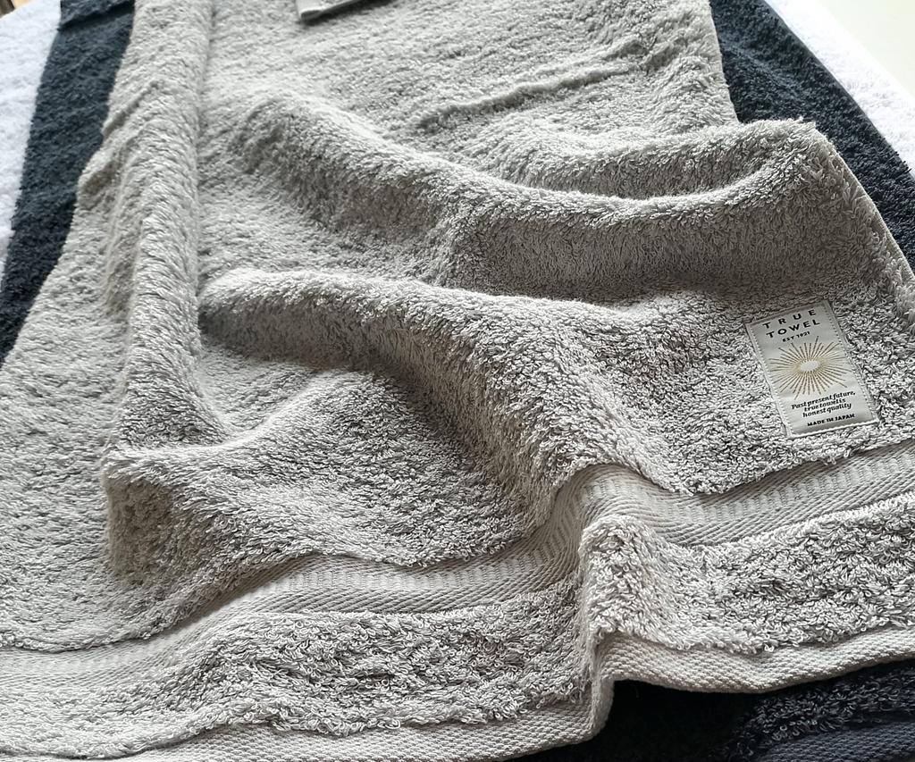 TRUE TOWEL classic HOTEL Grand Bath Towel, Premium Imabari Towel (Gray)