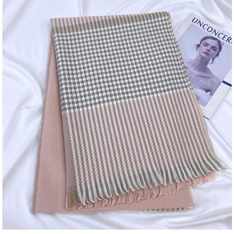 Women's Elastic Soft Plaid Scarf  Striped Winter Warm Scarf with Tassel Trim, Versatile Fashion Accessory for Casual Outings