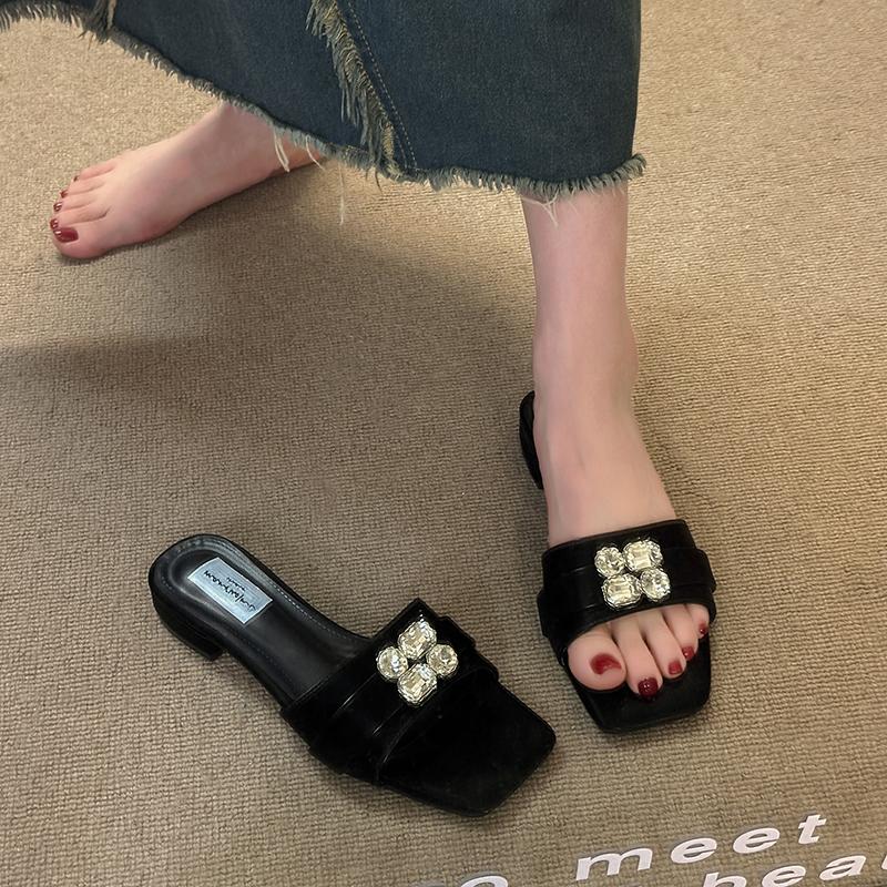 Women Slippers Fashion Square Toe Slippers Beach Flat Sandals Metal Decoration Casual Shoes Home Slides Women Zapatos De Mujer