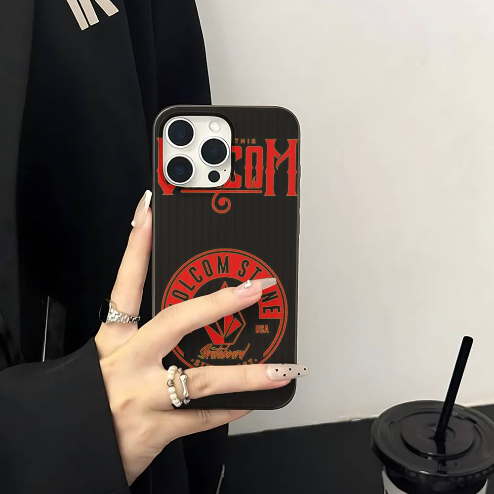 

Well-known Skateboard V-VOLCOMs Brand Corrugated Pattern For IPhone 17 16 15 14 13 12 16 Pro Max Plus Pro Non-slip Phone Cover iPhone 15 pro