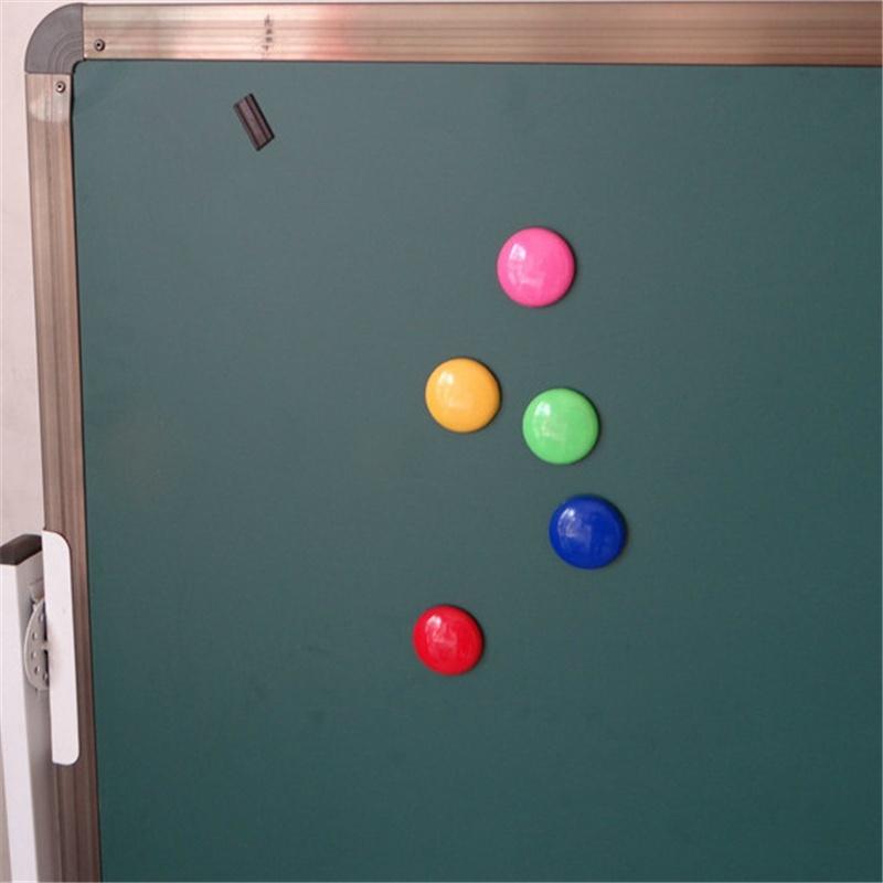 16 ks/lot Barevné kruhové plastové magnety na lednici Samolepka na tabuli Magnet na lednici Dětský dárek