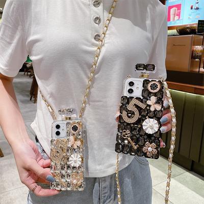 Custodia per Telefono a Forma di Bottiglia di Profumo Full Diamond per IPhone17Promax Cinghia a Tracolla per Apple 16 Chiave a Fiore Lusso 14