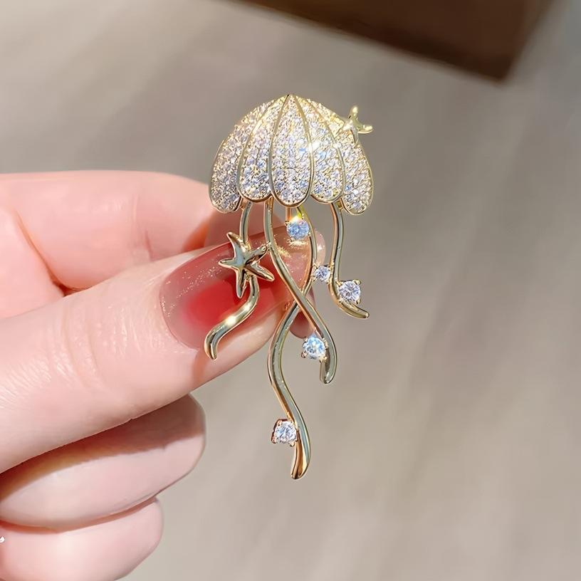 Personalized Fashionable Jellyfish Brooch, High-end Diamond-studded Corsage, Unique Design Pin