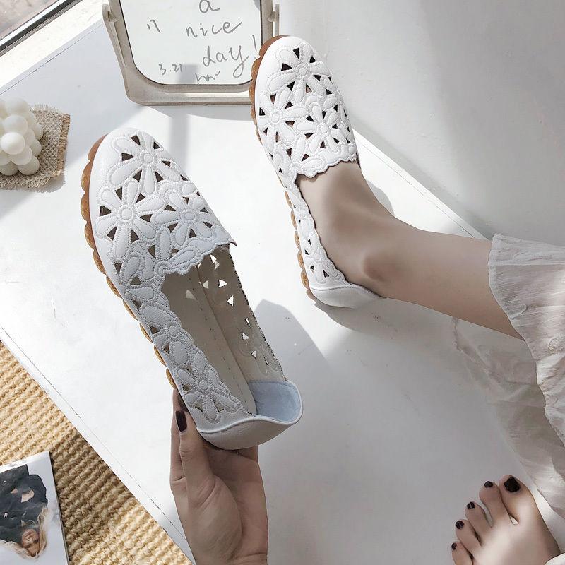Spring  Summer Hollow Sandals Women's All-match Hole Shoes Flat with Soft Bottom Non-slip Peas Shoes Flat Bottom