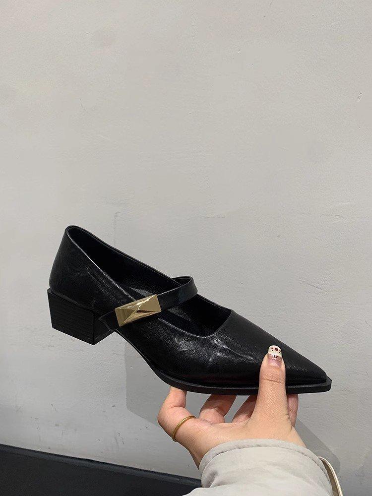 [Ushilai] French pointed temperament Mary Jane shoes women's 2025 spring new fashion shallow mouth versatile single shoes