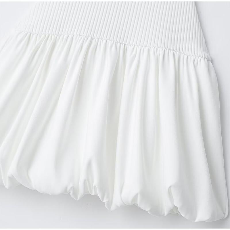 Вязаное плиссированное бальное платье с открытой спиной — фото 8