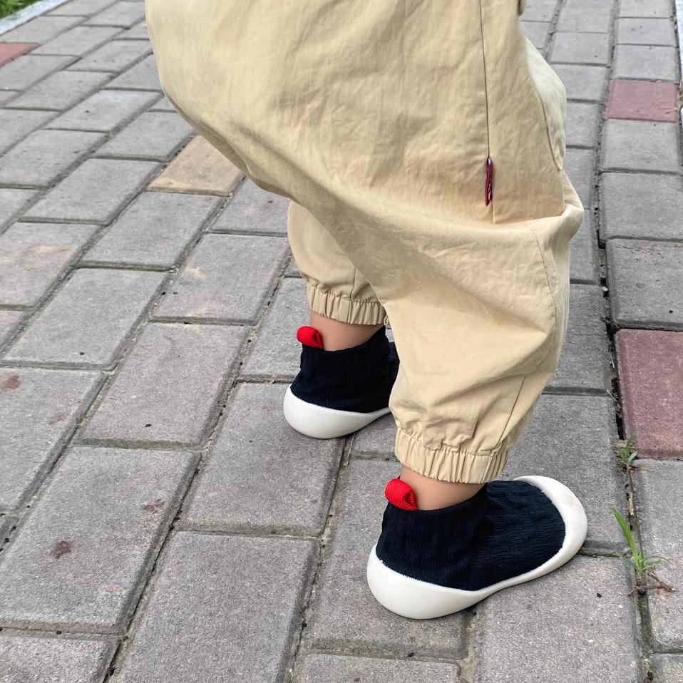 Șosete de podea moi pentru bebeluși, pantofi cool pentru copii mici, culoare solidă, antiderapante, pantofi pentru copii