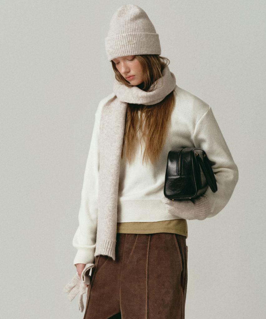 LOSSYROW Soft V-Neck Knit Cream