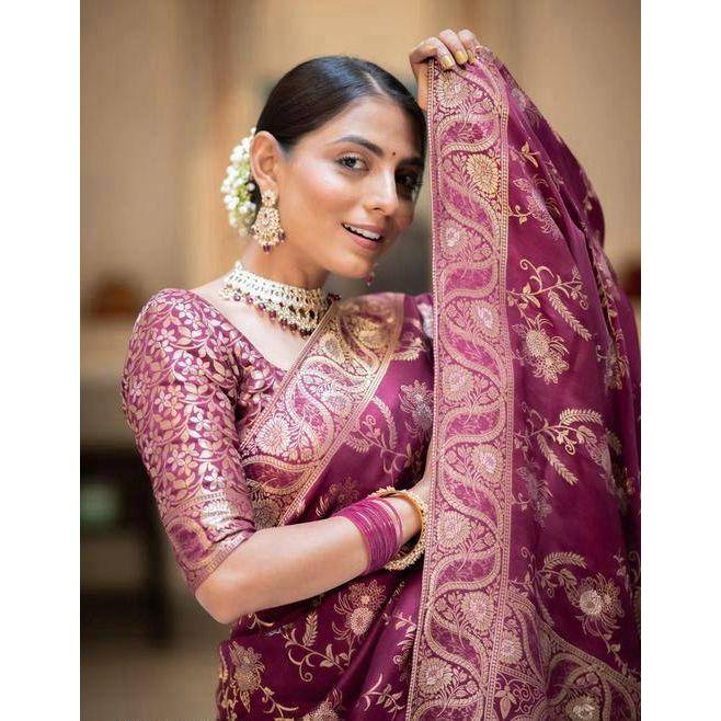Siste nye collation disigner saree for kvinner, ,bluse (Må sys etter størrelse og passform)