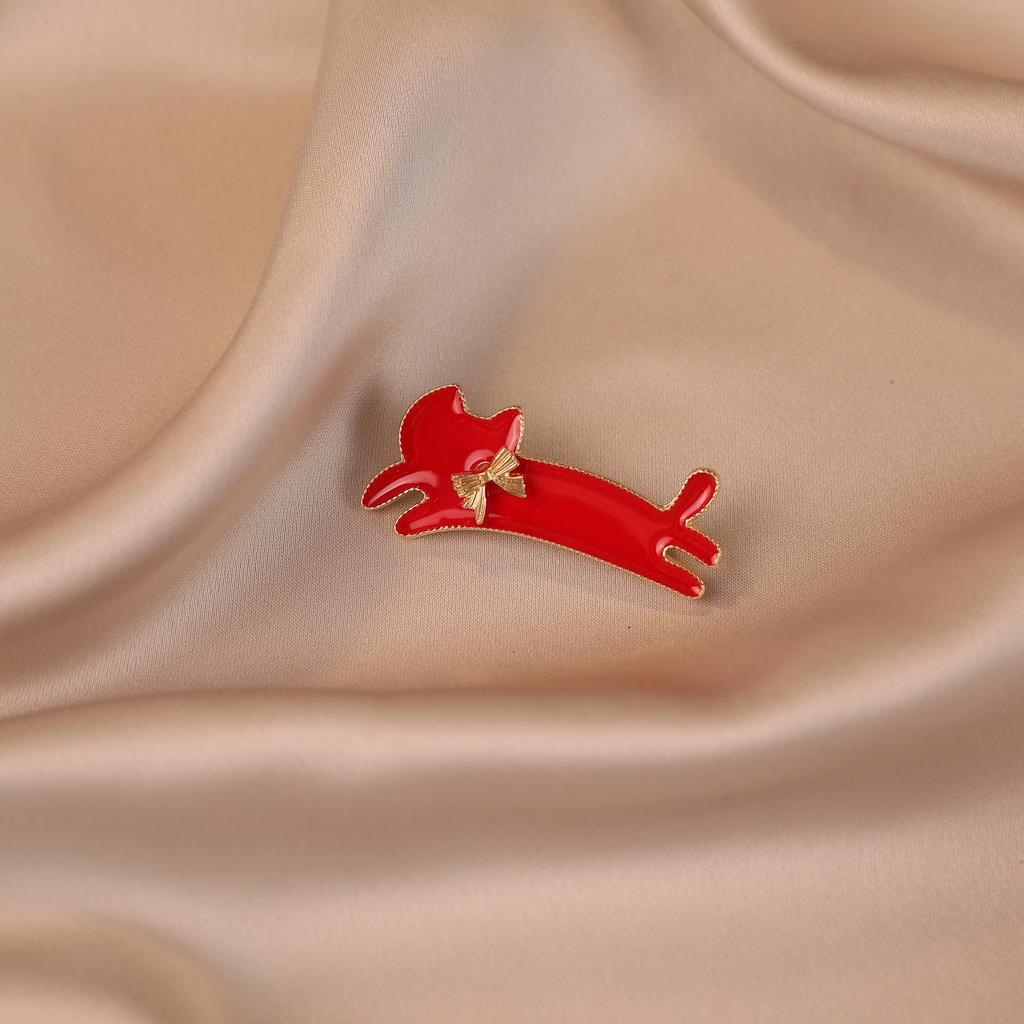 Elegant Pearl Brooch for Women's Suits - High-End Jewelry Pin