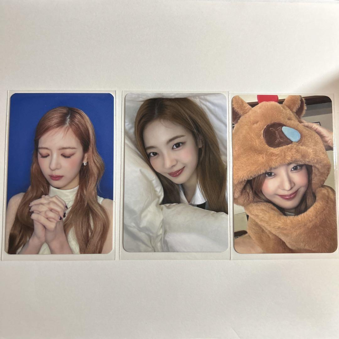 

[USED] ITZY GOLD trading card rear