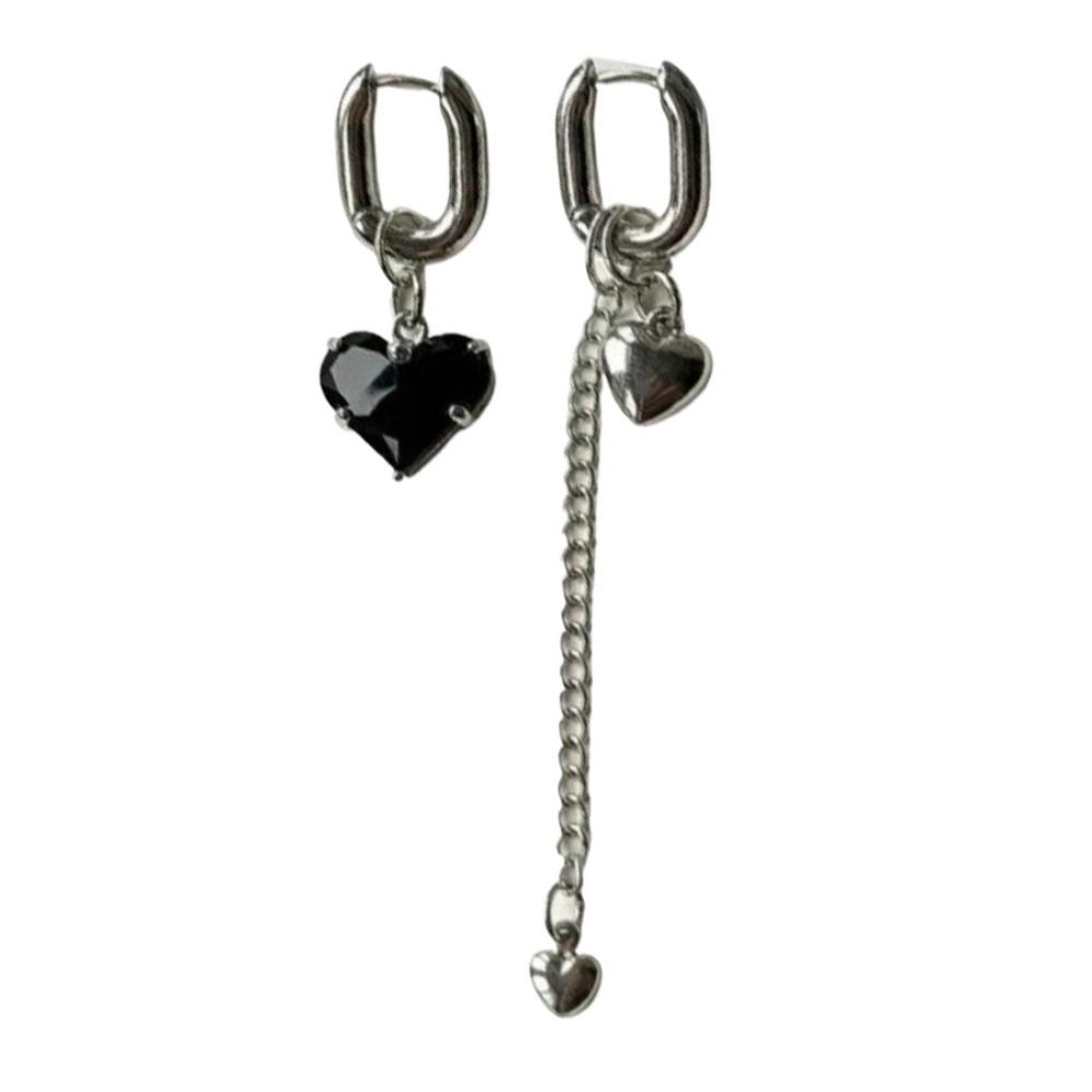 Y2K Asymmetric earrings Tassel Design Long Pendant Earrings Crystal Heart Earrings  Women Black Heart