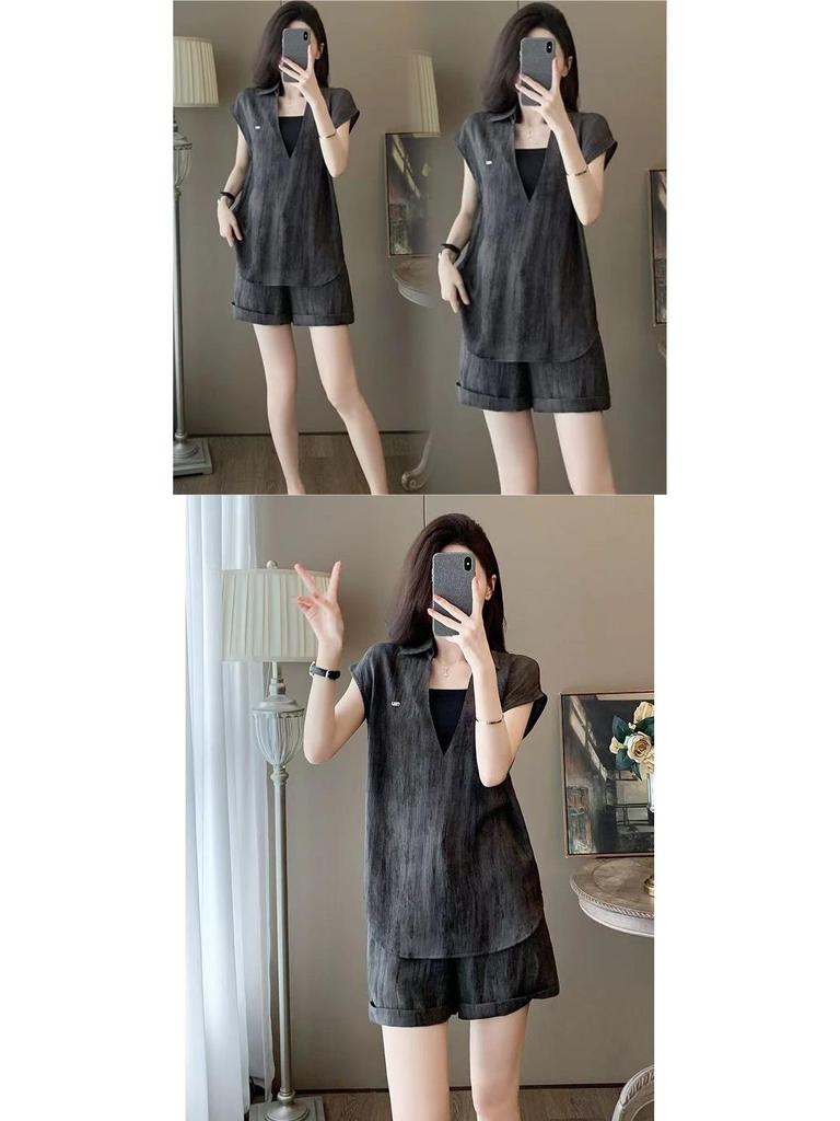 Retro Chic Summer Suit: Slimming V-Neck Top & High-Waisted Shorts Set