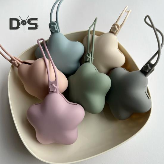 Star Shaped Pacifier Holder Case with Hanging Rope Food Grade BPA Free Portable Silicone Pacifier Protector Case