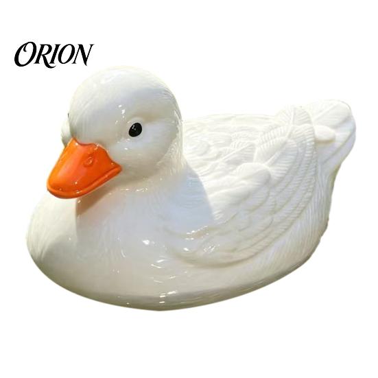Resin Duck Figurine for Gardens Floating Figurine, Realistic Yellow Statue, Simulation Animal Decorative Garden Ponds Ornament Outdoor Pond,