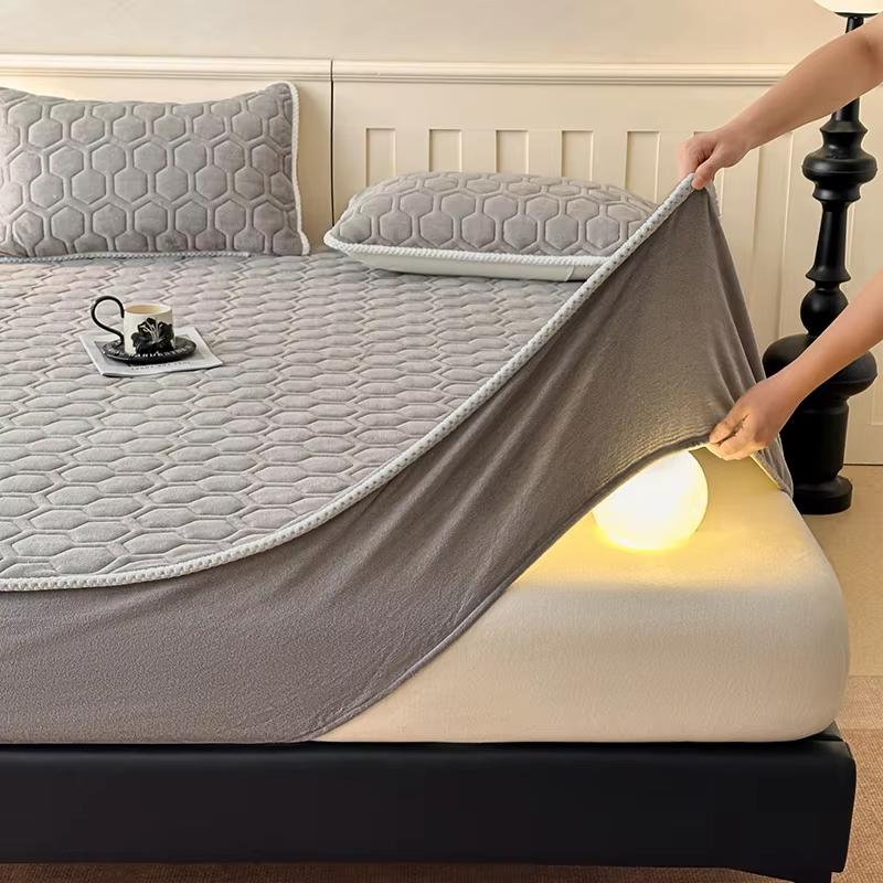 WOSTAR Quilted thicken mattress protector cover winter warm coral fleece elastic fitted sheet style bed protection pad king size Pillowcase No sheet