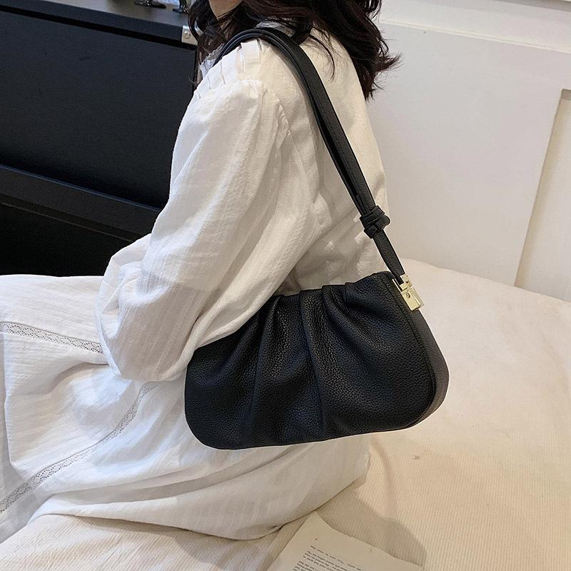 Premium Texture Plissert Cloud Bag Dame Bag Populær Messenger Bag Utenlandsk stil Skulder Armhule Bag