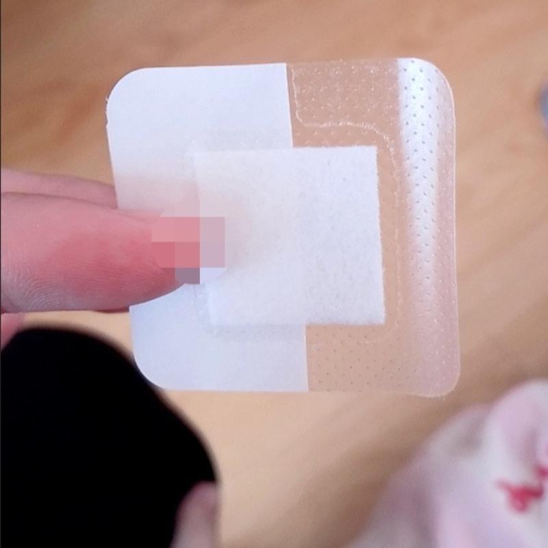 20Pcs Mini Waterproof Breathable Disposable Medical Bandaid Self-Adhesive Wound Plaster First Aid Bandages