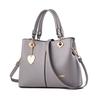 The New  Fashi Trend Casual Luxury Design Wild Lady Handbag Soft Leather Large Capacity Shoulder Messenger Bag Women Bags