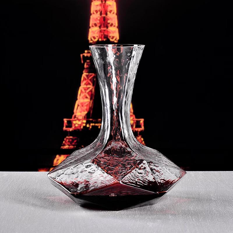 

LISM Crystal Wine Glass and Decanter Set