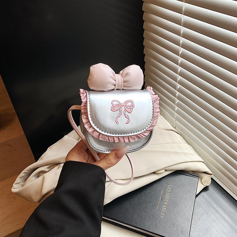 Single shoulder premium sense niche sweet bow lace saddle bag simple commuter messenger bag