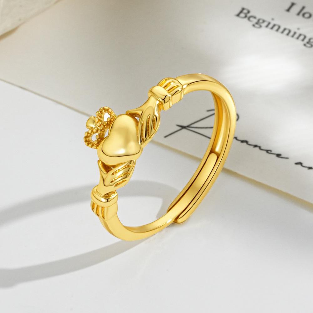 Women's Luxury European-Style Crown Heart Ring: Fashionable Open Design for Couples