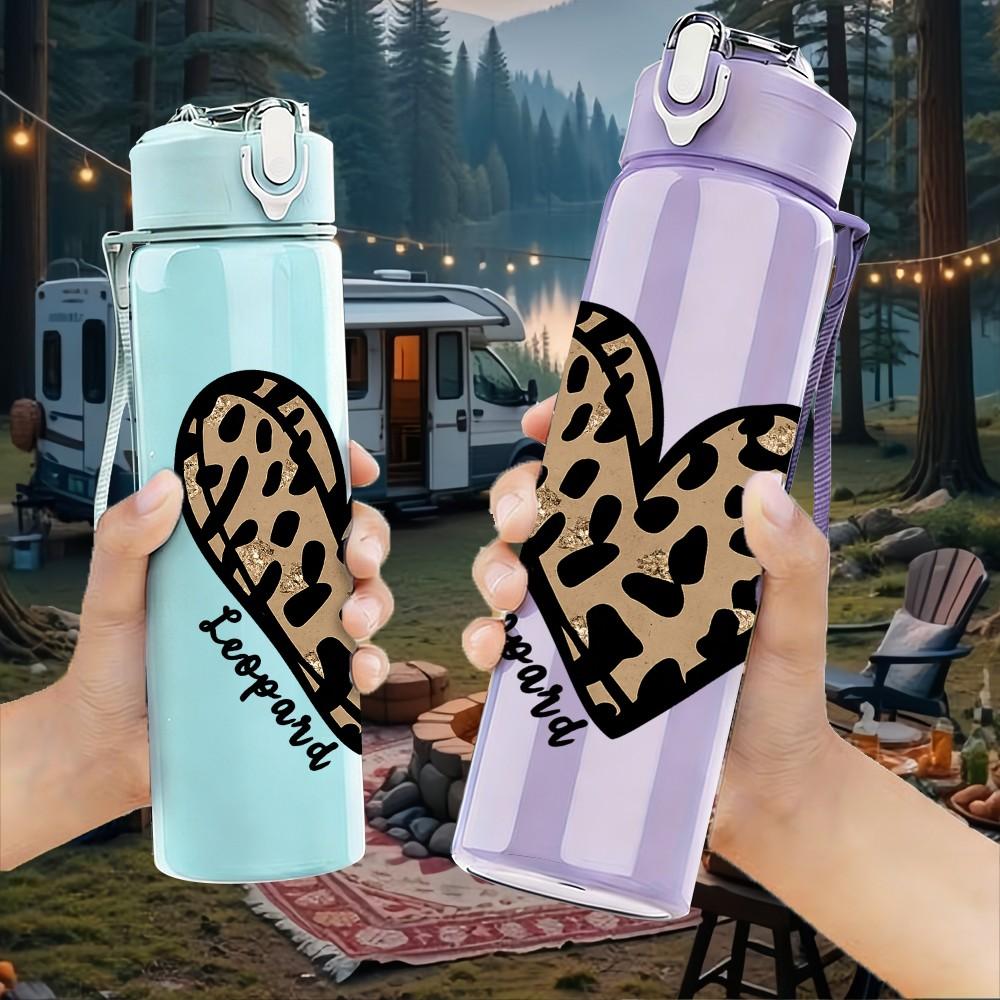 1PC Leopard Heart Pattern Print 750ml Color Plastic Sports Water Bottle Leakproof Flip Straw Lid Suitable for Sports Office Home Use