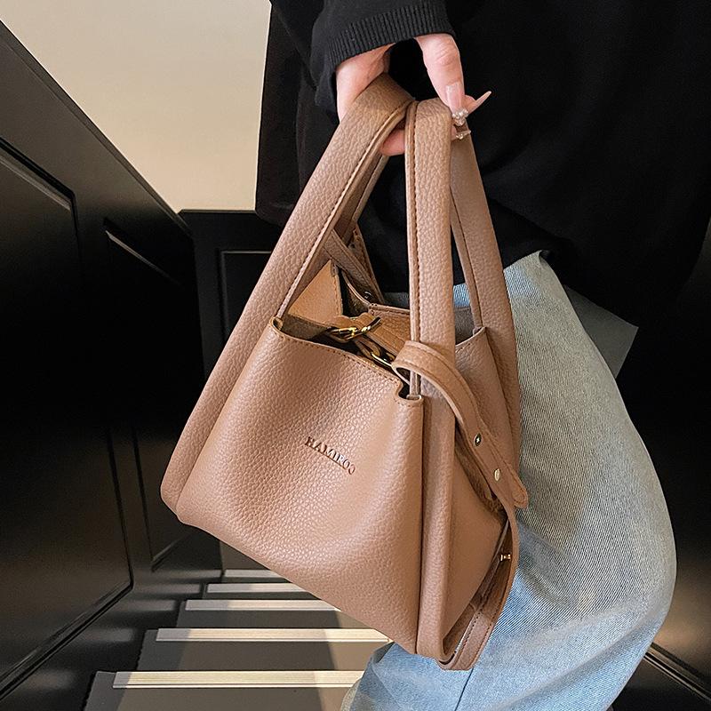 Fashion Niche Design Portable Vegetable Basket Bucket Bag Women's Casual Lychee Pattern Single Shoulder Child and Mother Bag