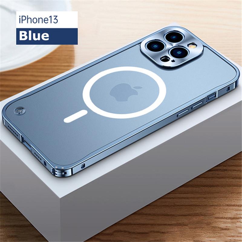 Необычные смартфоны. Металлический чехол iphone 15 pro. Металлический чехол для iphone 13 pro max. Чехол iphone 12 pro max противоударный алюминиевый. Металлический чехол для iphone 13 pro max.