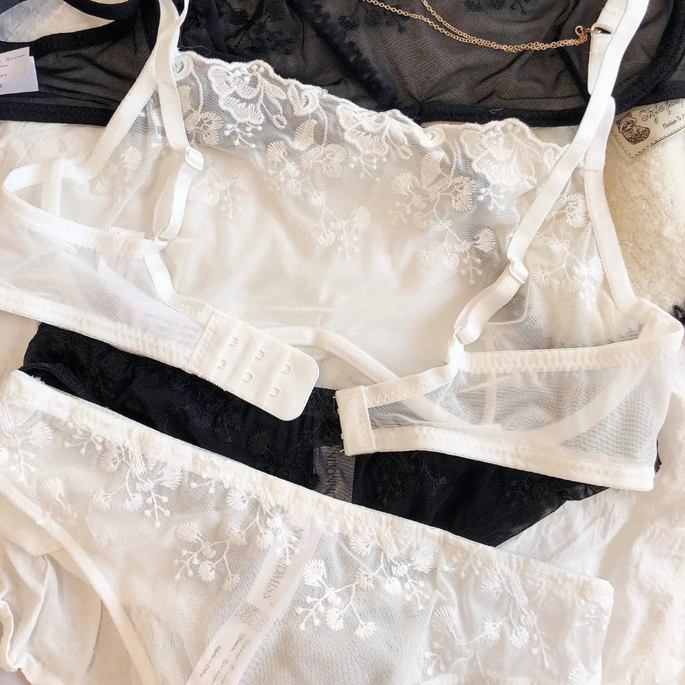Sexy Lace Flower Embroidery Lingerie Set for Women French Ultra-thin Mesh Transparent Bra Detachable Decoration Chain Underwear