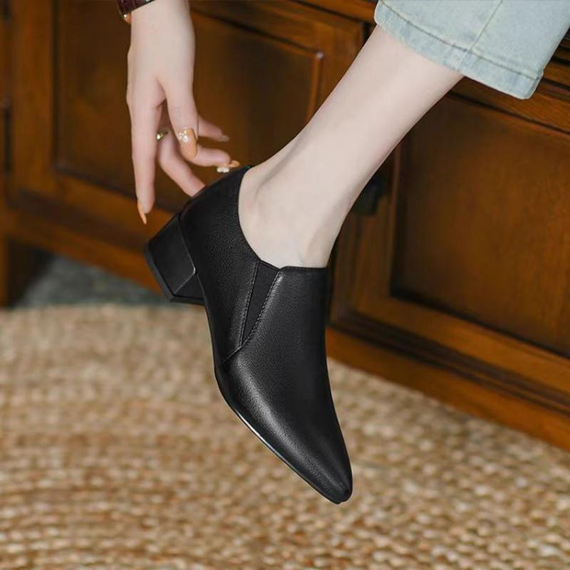Nowe Damskie Skórzane Buty w Brytyjskim Stylu - Retro Czółenka na Grubej Pięcie ze Szpiczastym Noskiem, Niskie Buty Wizytowe na Biuro i do Codziennego Noszenia