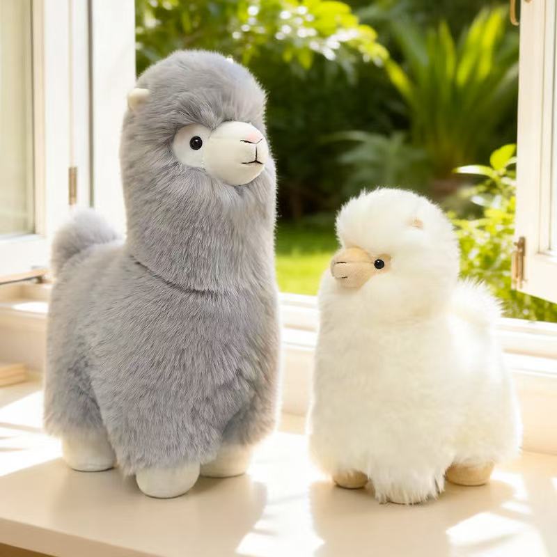 Najnowsza pluszowa lalka z alpaki, pokryta śnieżnym aksamitem, Kawaii pluszowa zabawka, figurka, kreskówka, kreskówka, urocza, lalka na urodziny dla dzieci
