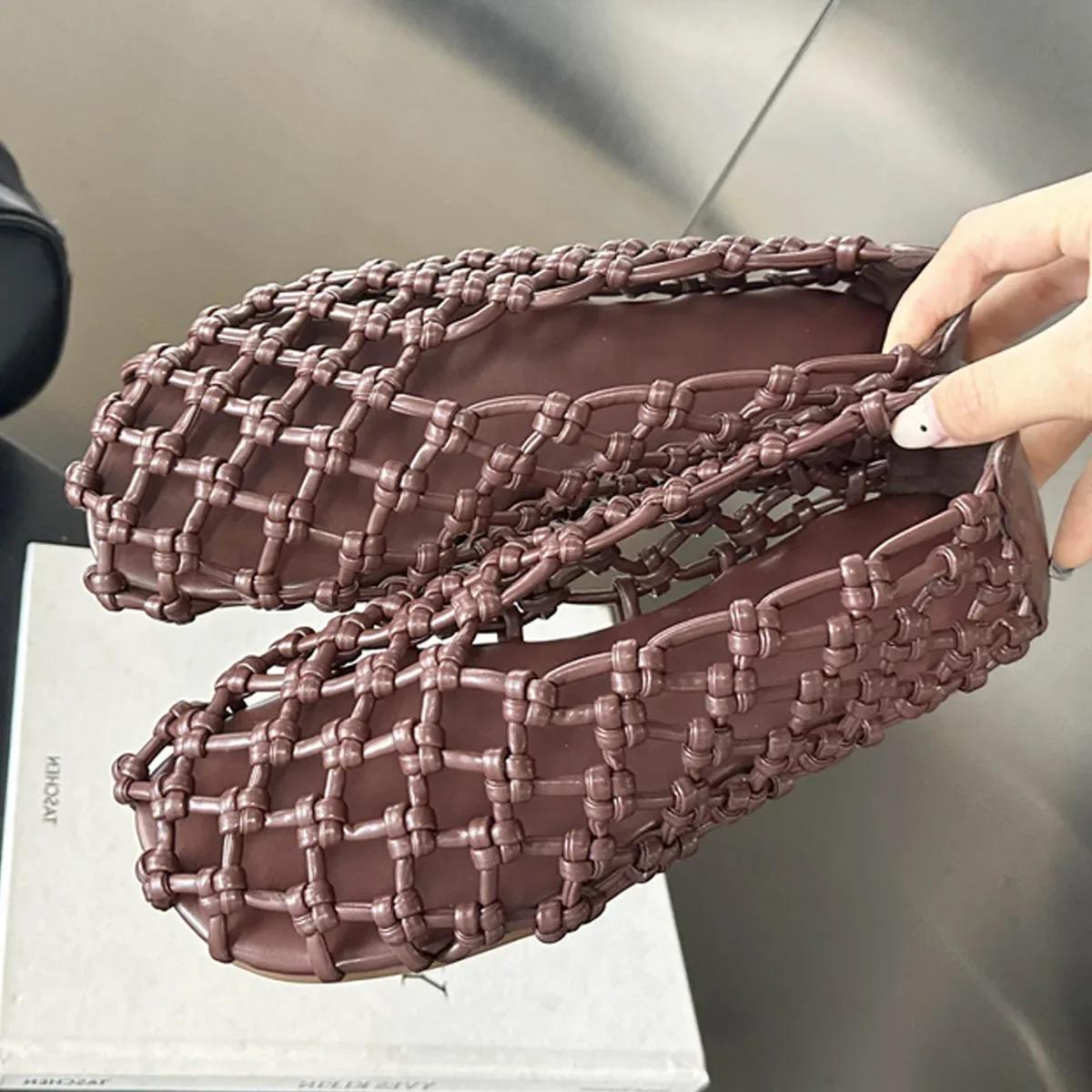 

Fashion Summer Weaving Hollow Out Flat Heels Women Shoes Elegant Comfortable Casual Dress Mules Sandals 41 коричневий